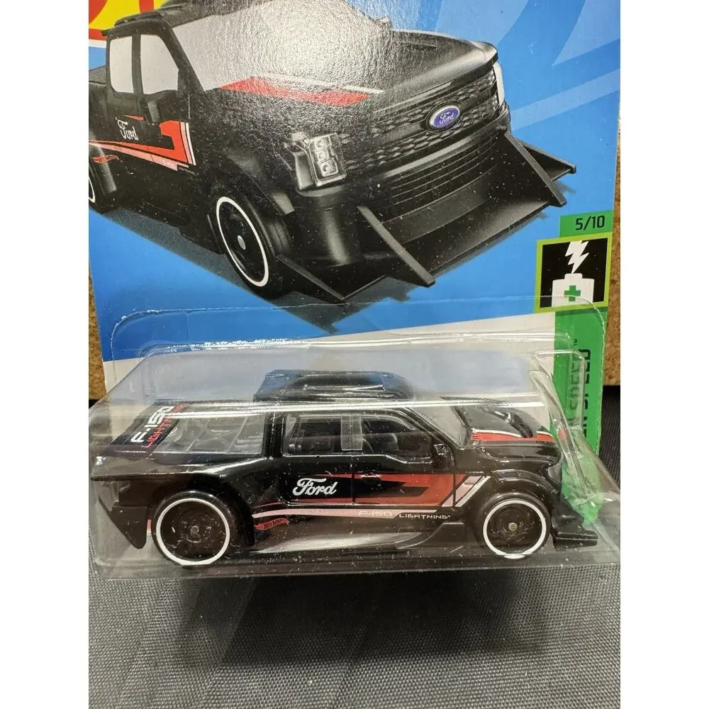 2024 Hot Wheels Ford F-150 Lightning Custom Black HW Green Speed 37/250 HTD01